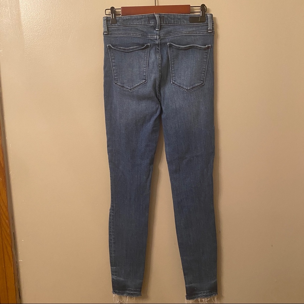 Abercrombie and‎ Fitch - Picture 2 of 3
